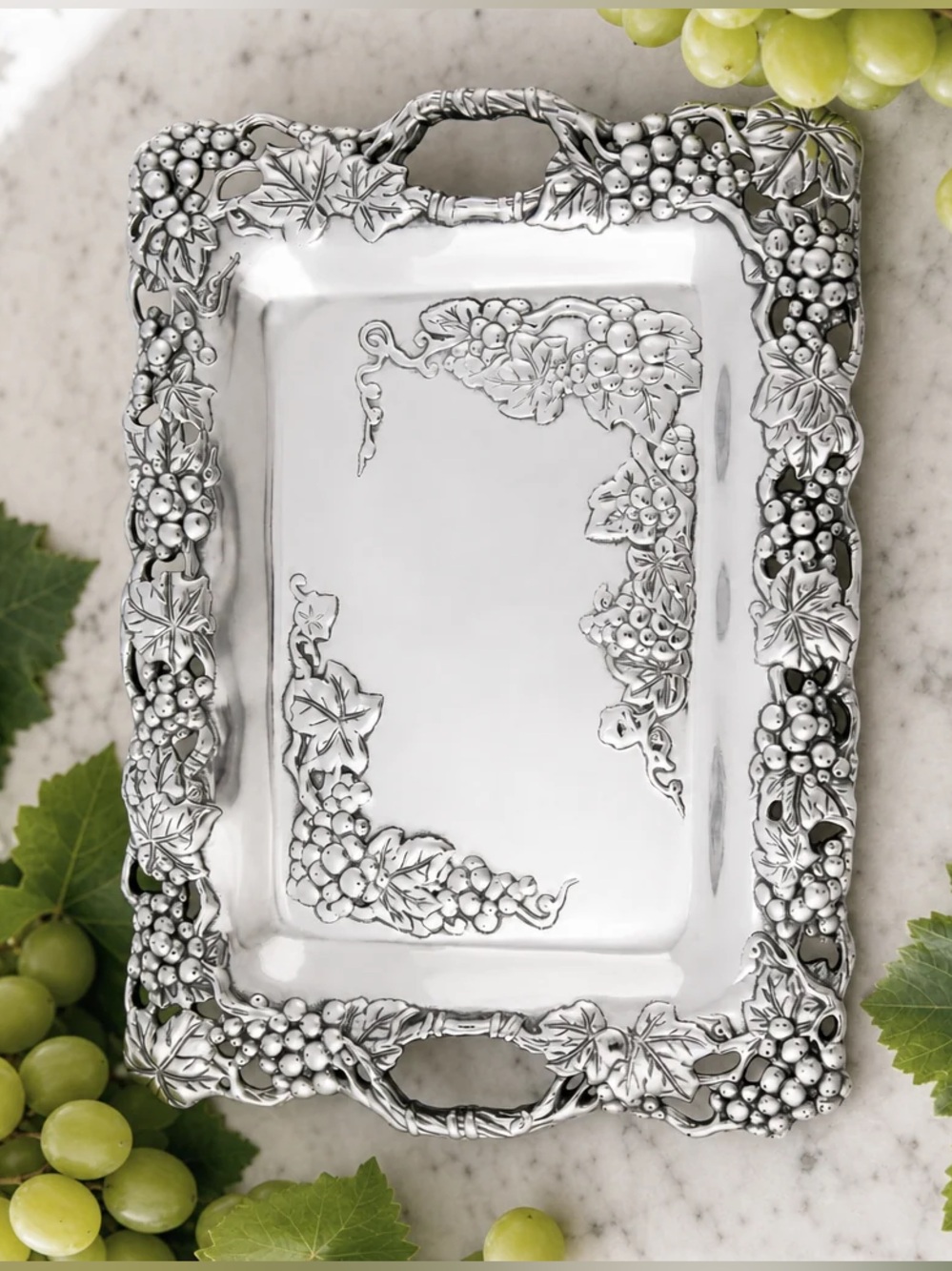 Rare Arthur Court Large
Collectible Aluminum Clutch
Tray with Grapes